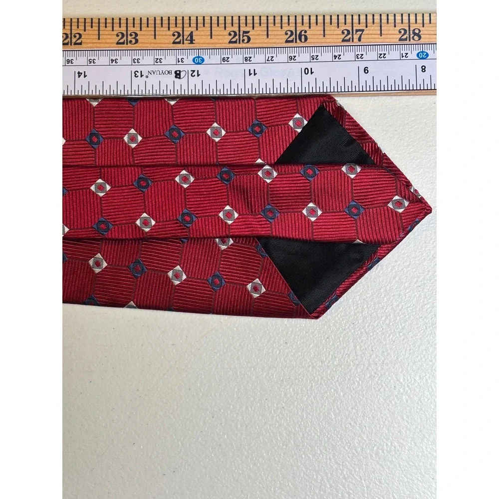 Van‎ Heusen Men Burgundy Red Geometric Silk Tie Preowned